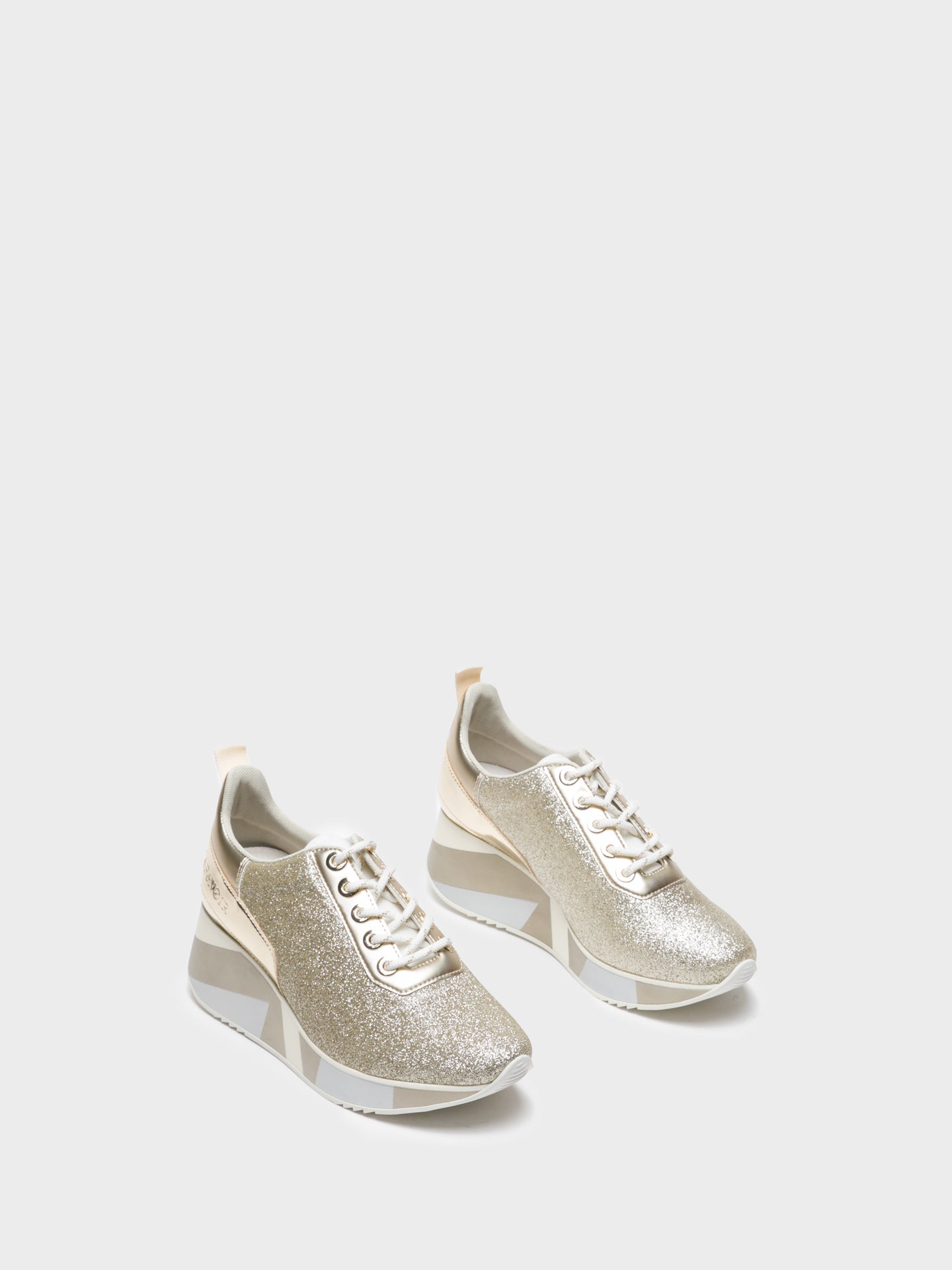 Cafè Noir Sapatos com Atacadores em Dourado